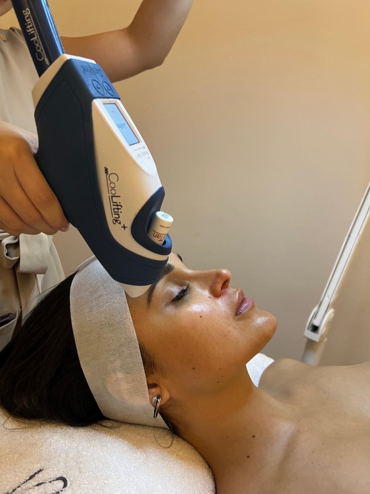 COOLIFTING FACIAL — tratamiento en Bloom Beauty