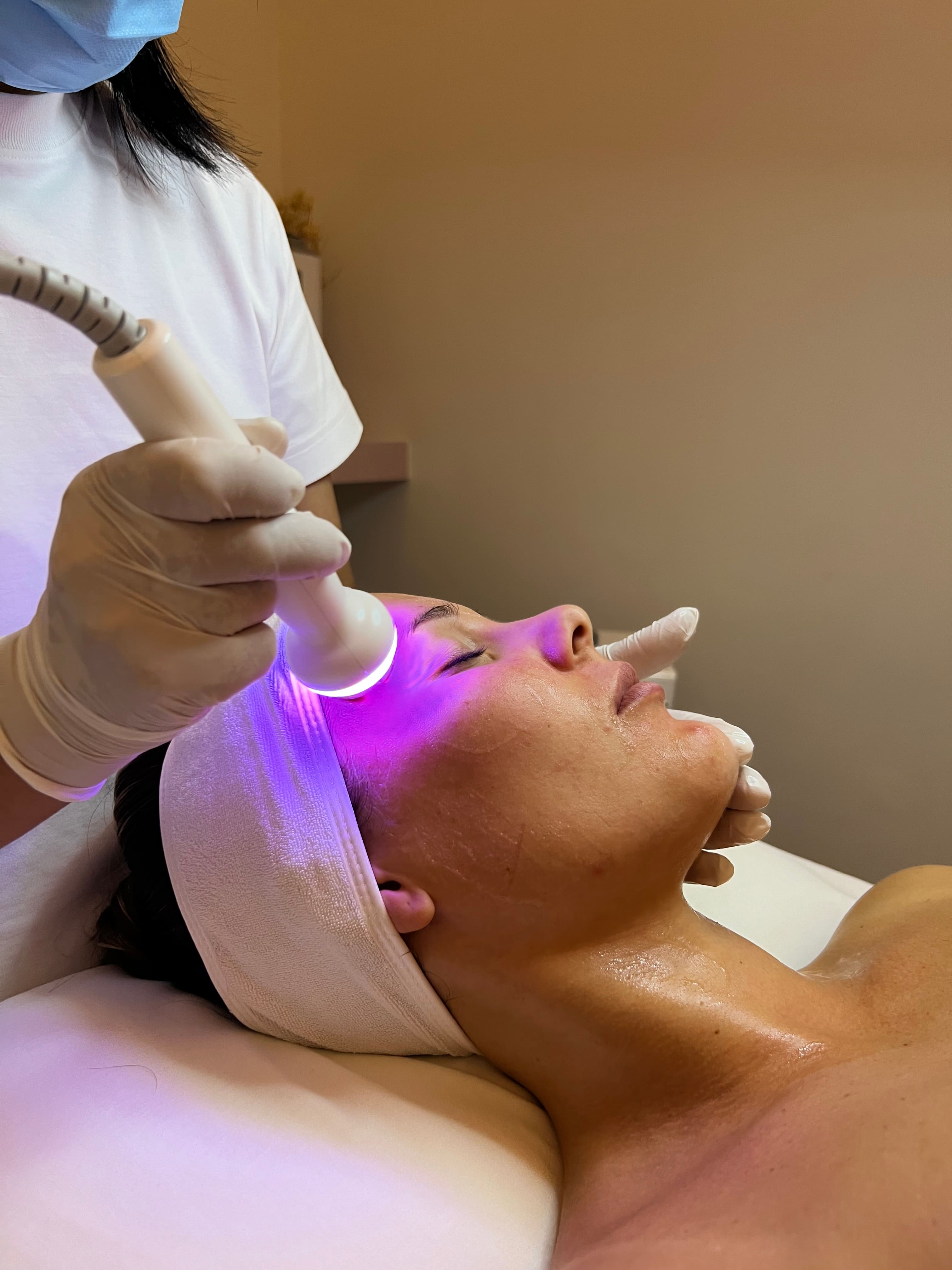 ONA HIDRADERMOABRASION +INDIBA RADIOFREQUENCY — tratamiento en Bloom Beauty