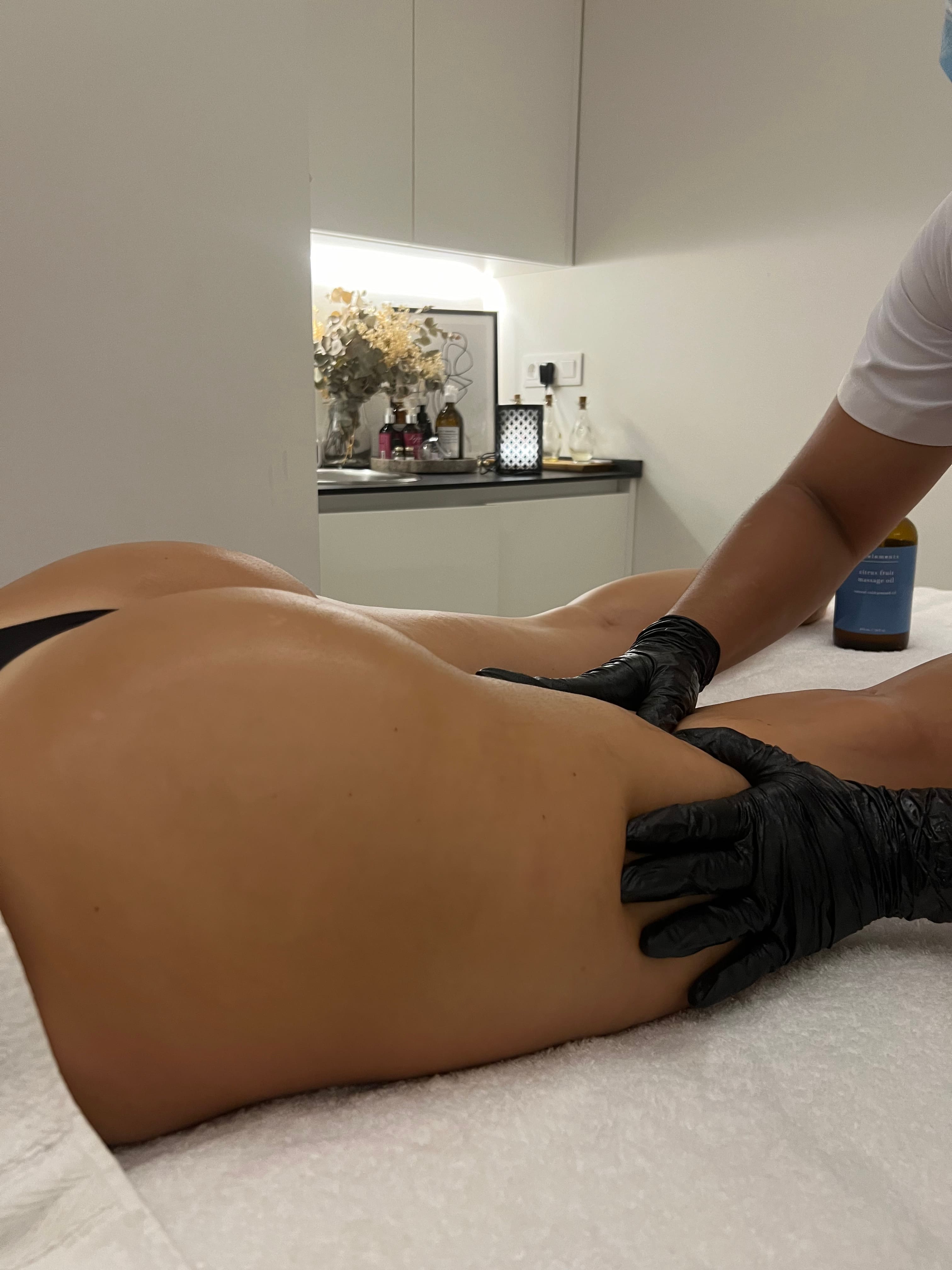 FULL BODY LYMPHATIC DRAINAGE
