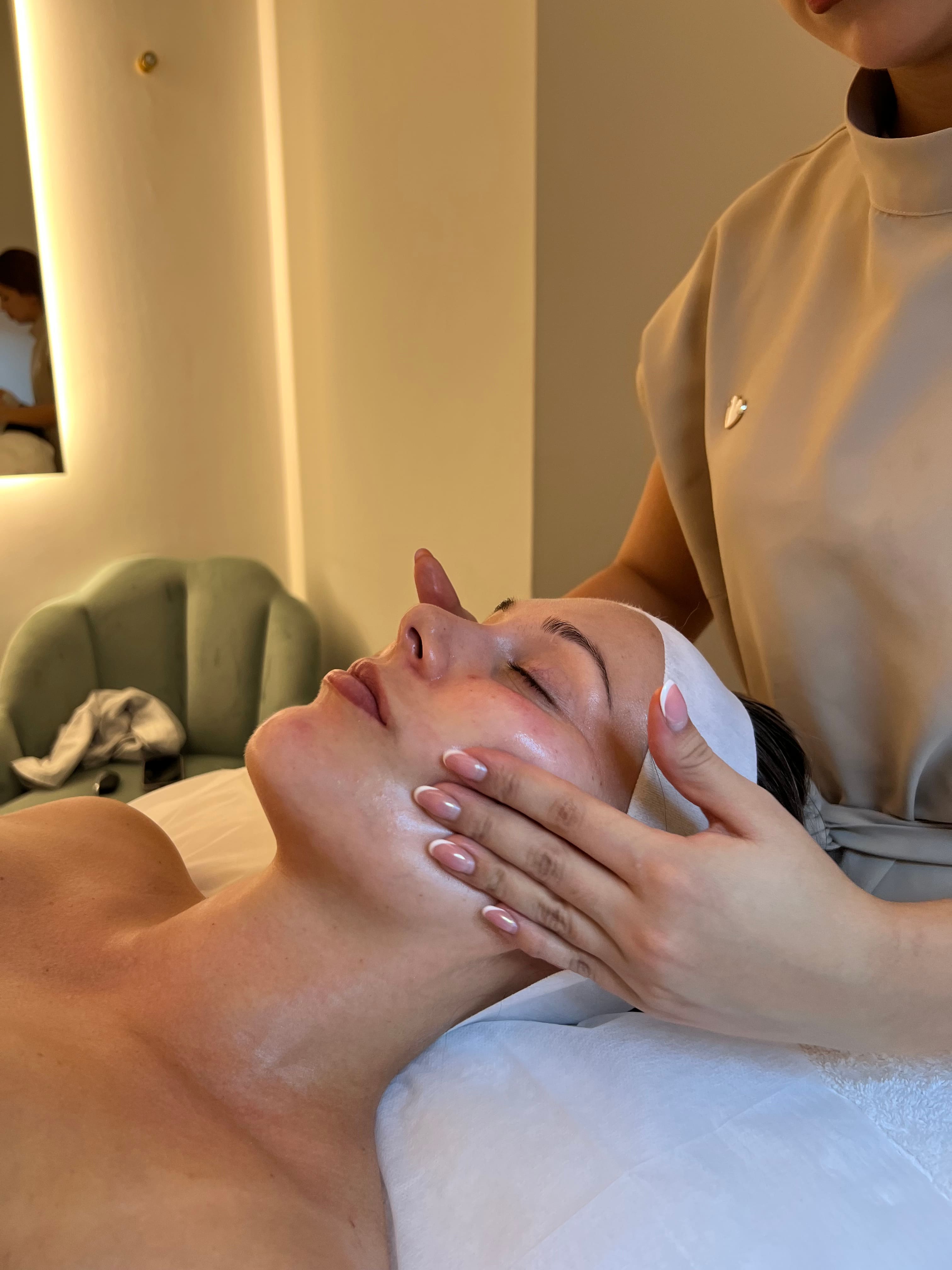MASAJE FACIAL KOBIDO