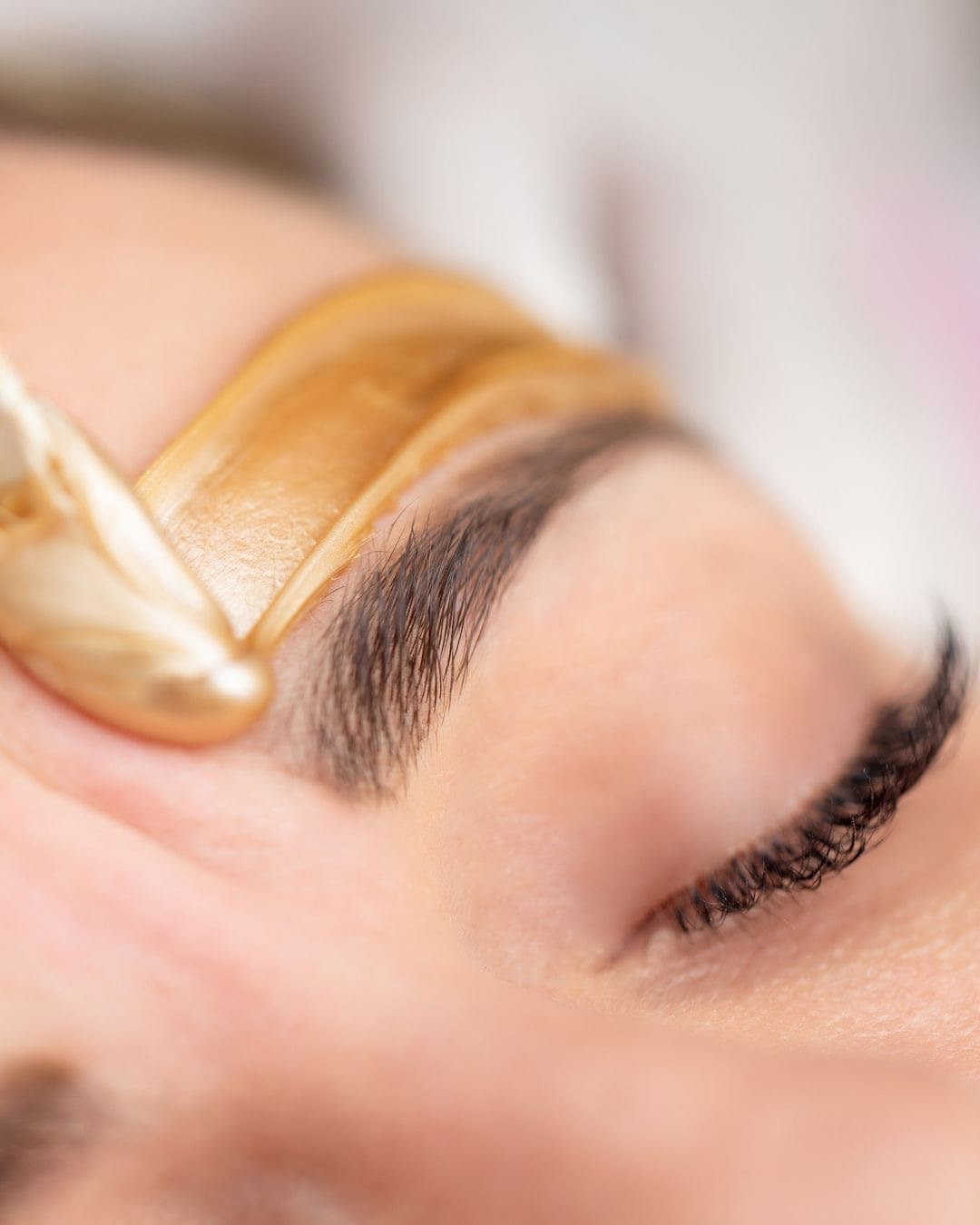 EYEBROWS WAXING